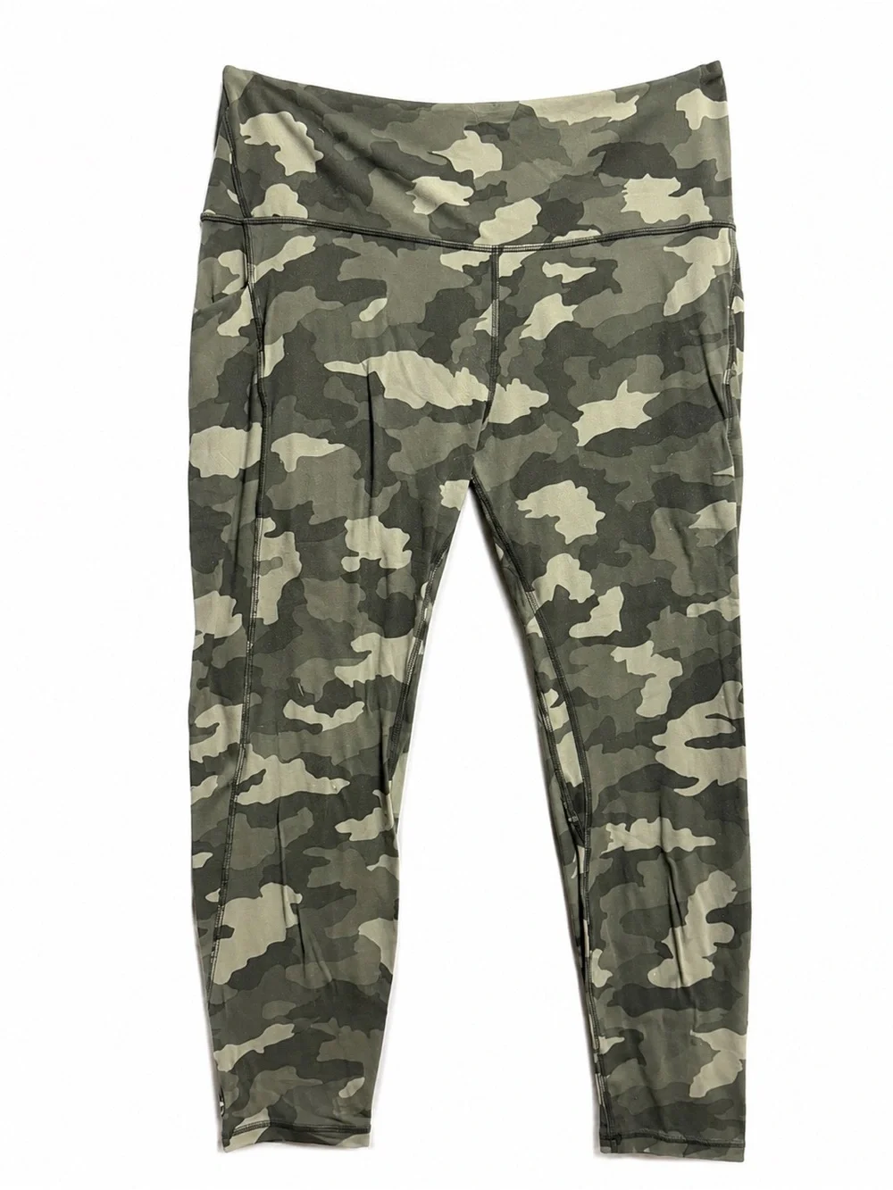 Lululemon Invigorate High Rise Camo Leggings Size 18 Side Pocket